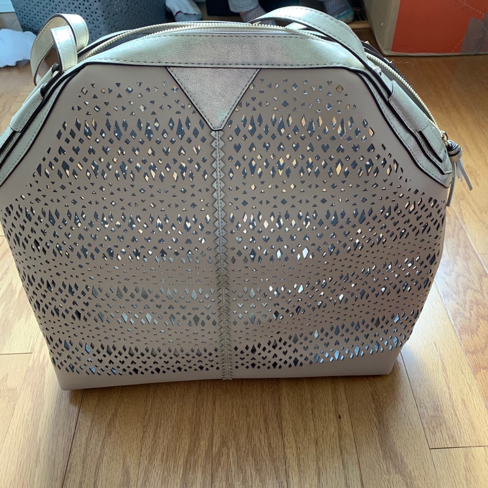 Avalon tote
